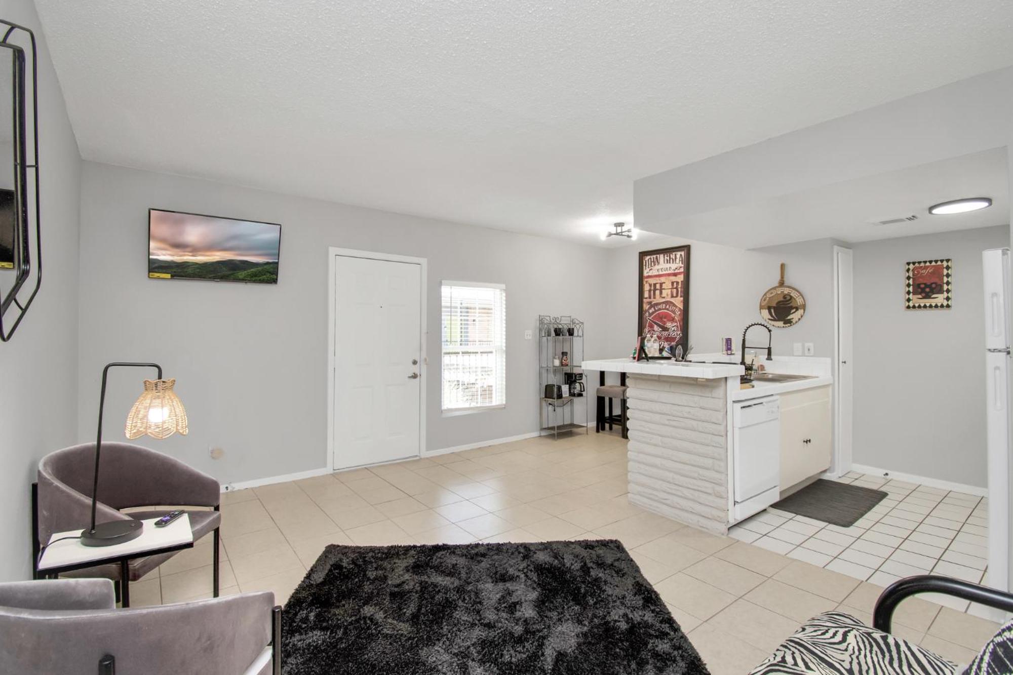 Appartamento Unique Heights 1Br Apt Sleeps 4 Houston Esterno foto
