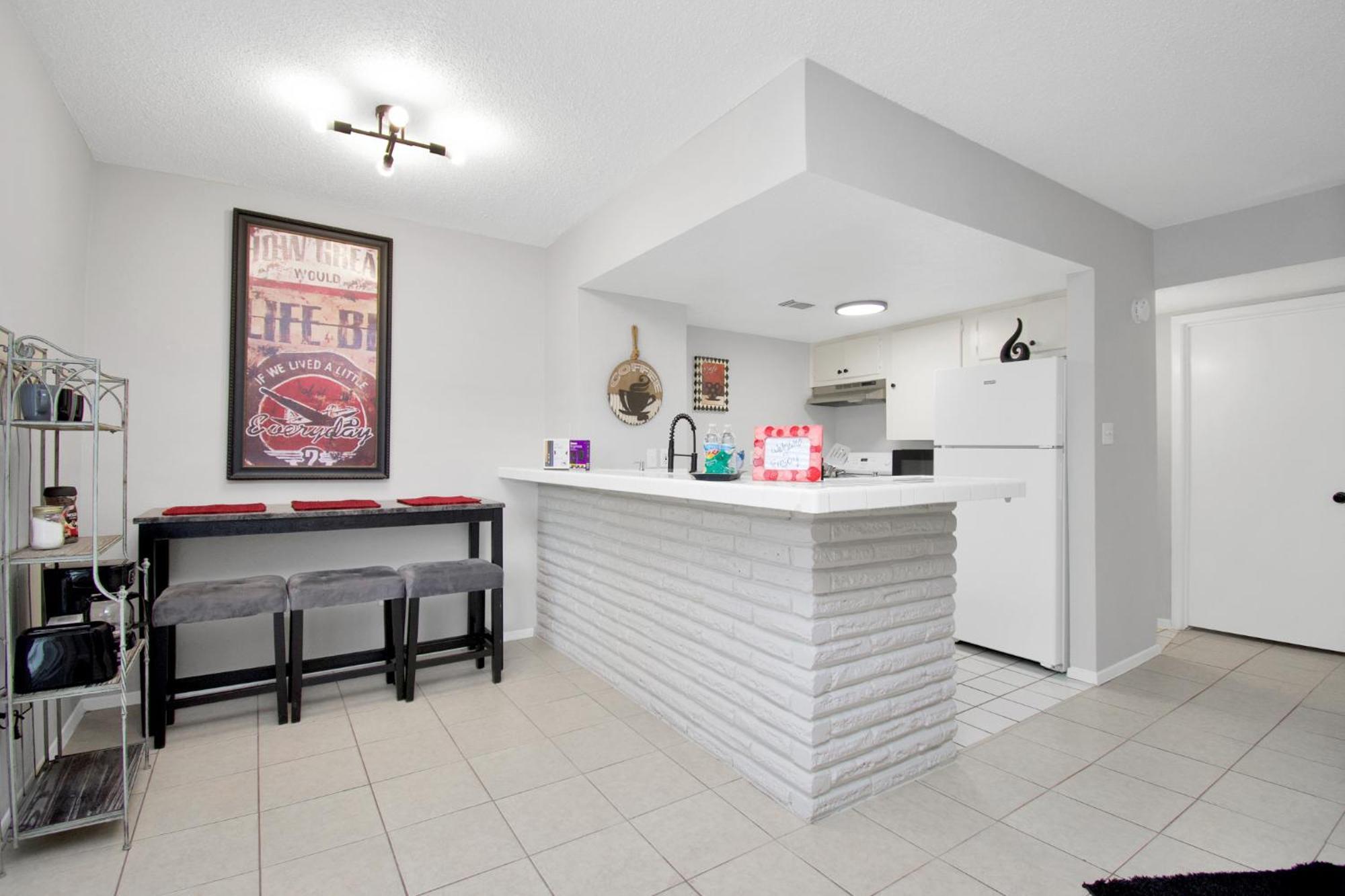 Appartamento Unique Heights 1Br Apt Sleeps 4 Houston Esterno foto